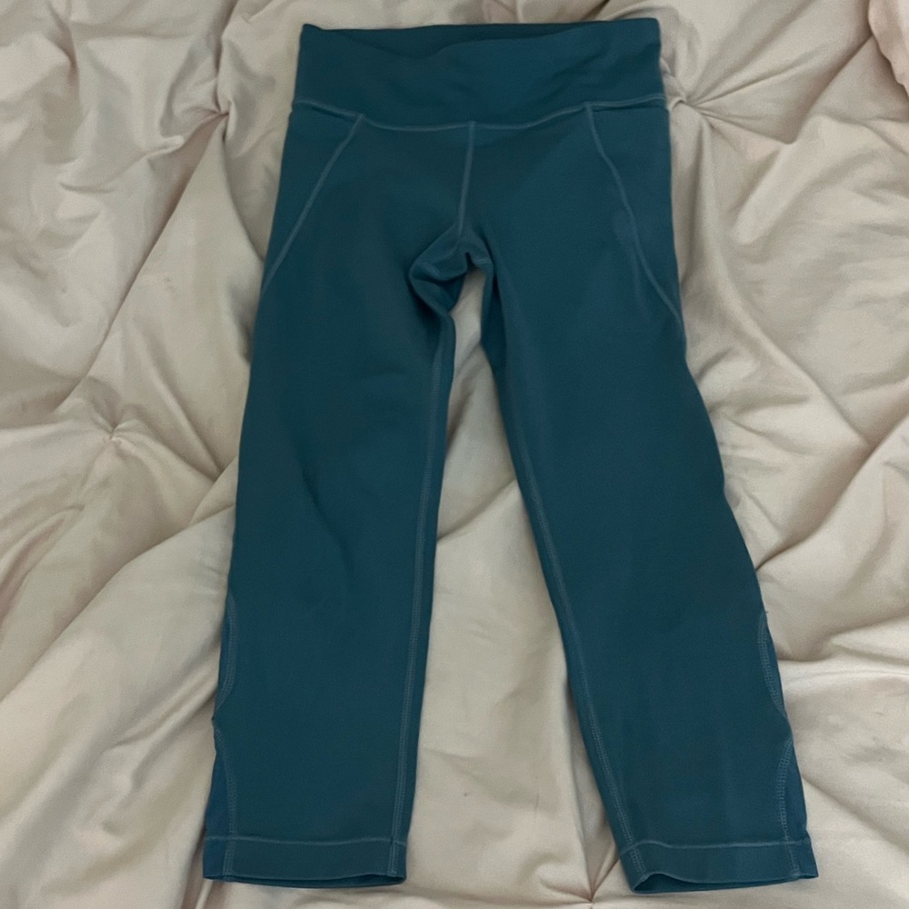 Athleta Girl Capri Blue Leggings